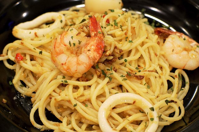resepi-spaghetti-aglio-olio-seafood