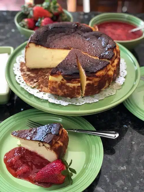 Resepi Basque Burnt Cheesecake Dengan Strawberry Compote Resepi Basque Burnt Cheesecake Dengan Strawberry Compote