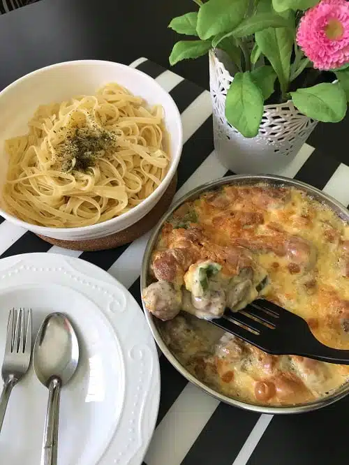 Fettuccine With Baked Carbonara Meatball Cheese Fettuccine With Baked Carbonara Meatball Cheese