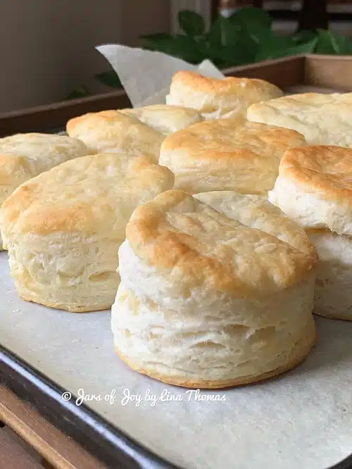 Resepi Southern Buttermilk Biscuits and Gravy Resepi Southern Buttermilk Biscuits and Gravy
