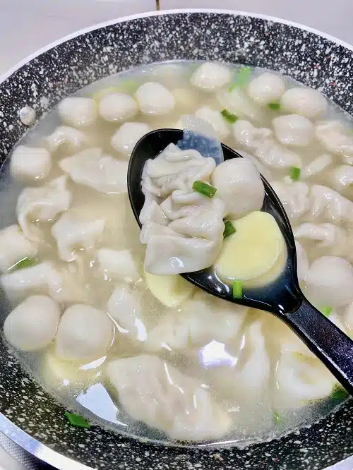 Sup Dumpling Halal Bersama Mee Wantan Kicap