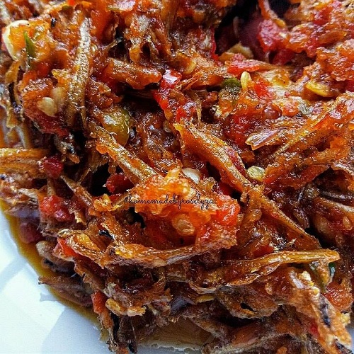 Resipi Mudah Sambal Tomato Ikan Bilis Goreng