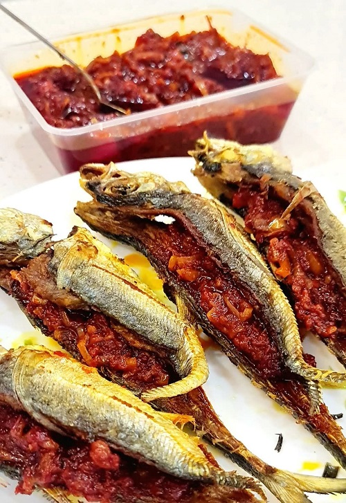 Resipi Ikan Cencaru Goreng Sumbat Sambal Sedap